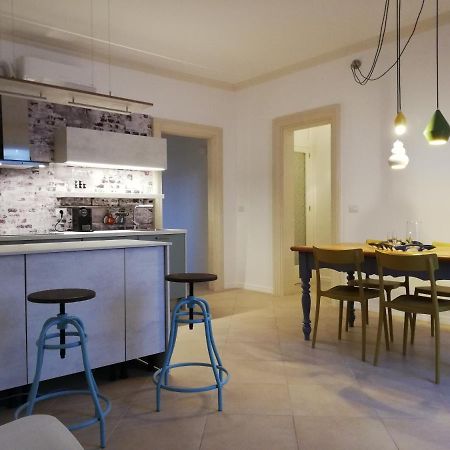 Casa Mindivo, Magia Tra I Tetti Del Centro Storico Villa Nardo Exterior photo